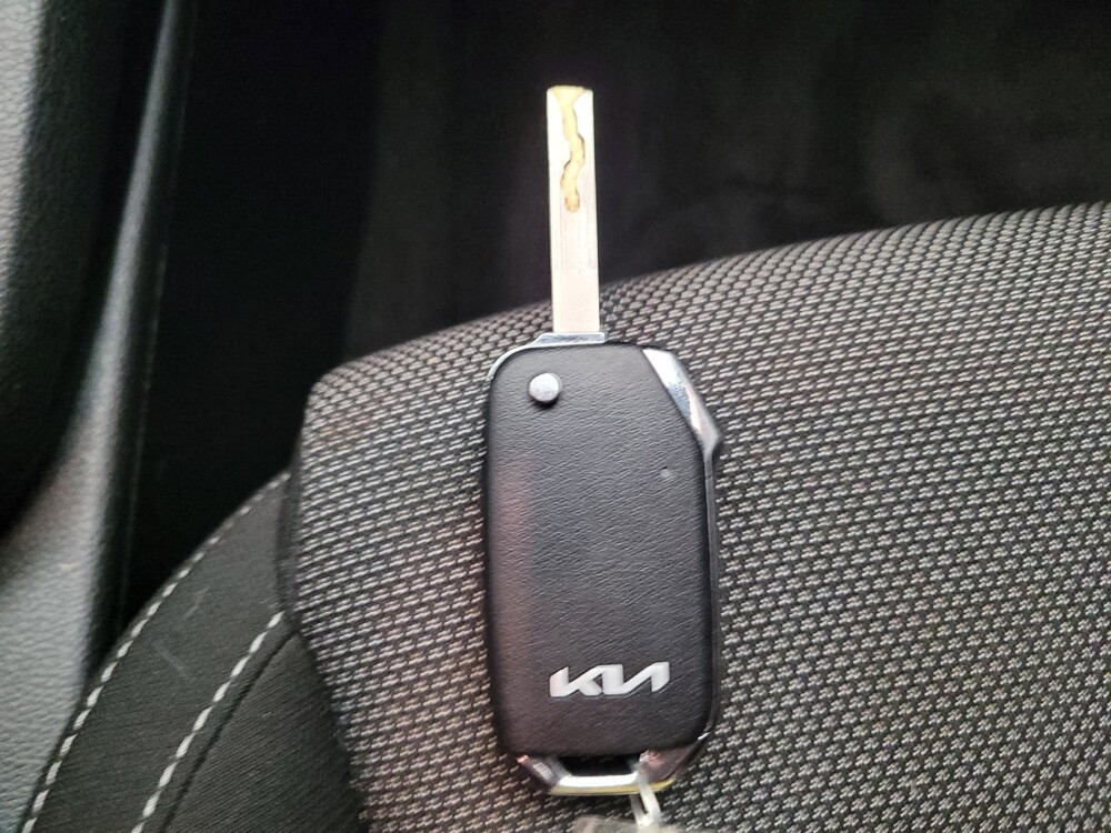 2023 Kia Forte in Riverside, CA 92504 - 18131964 32