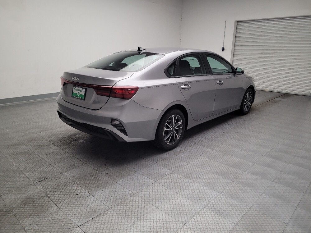 2023 Kia Forte in Riverside, CA 92504 - 18131964 9