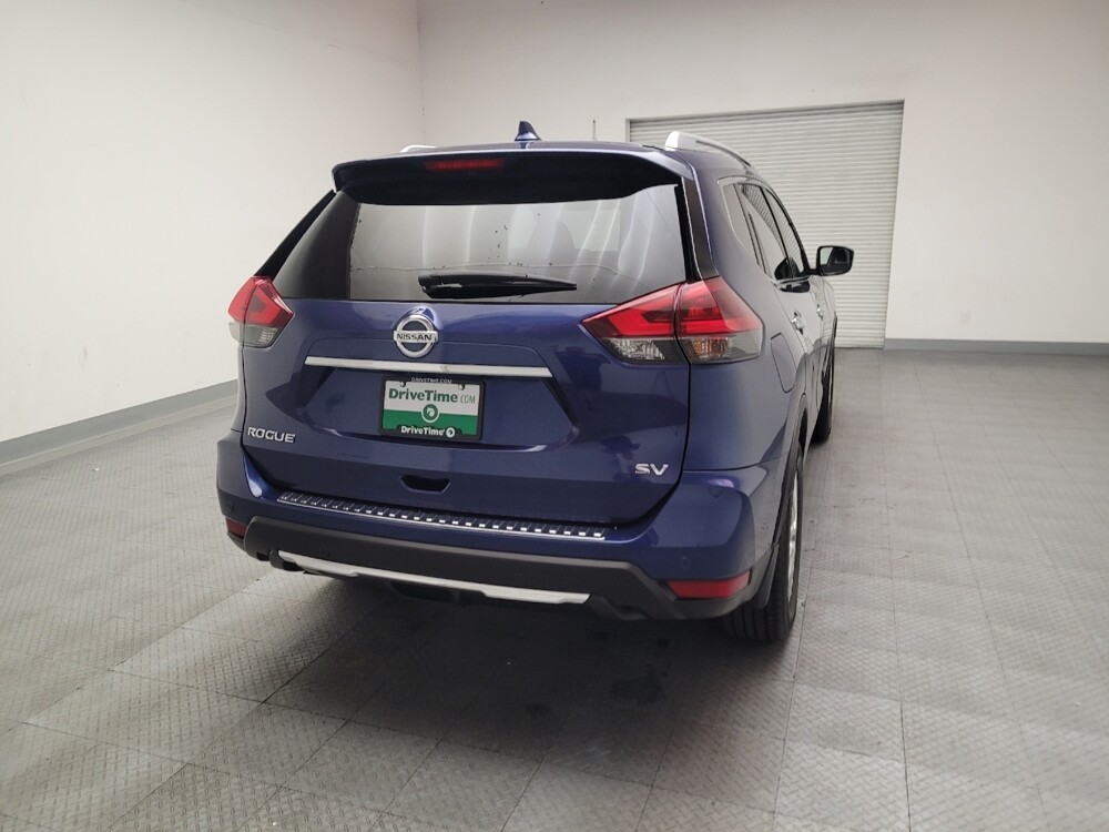 2019 Nissan Rogue in Fresno, CA 93726 - 18131969 7