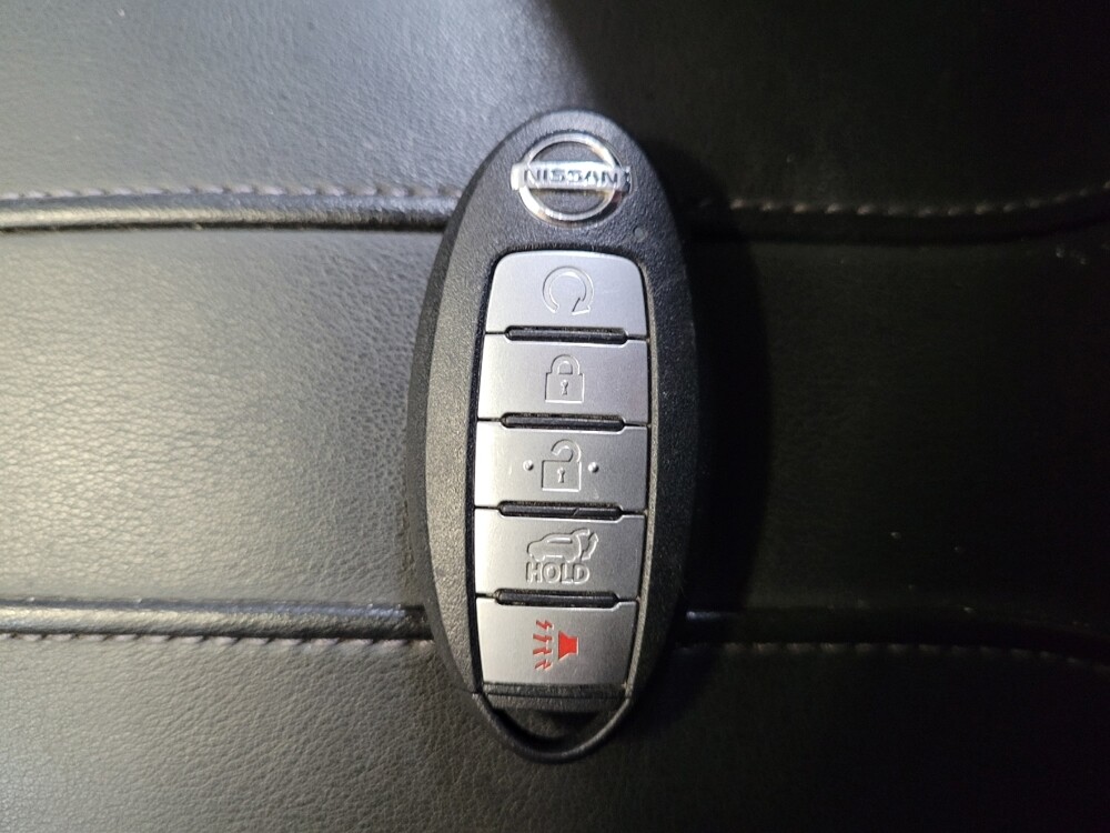 2019 Nissan Rogue in Fresno, CA 93726 - 18131969 32