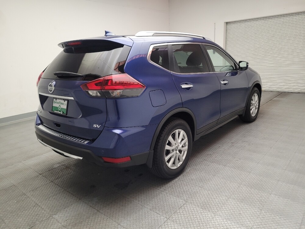 2019 Nissan Rogue in Fresno, CA 93726 - 18131969 9