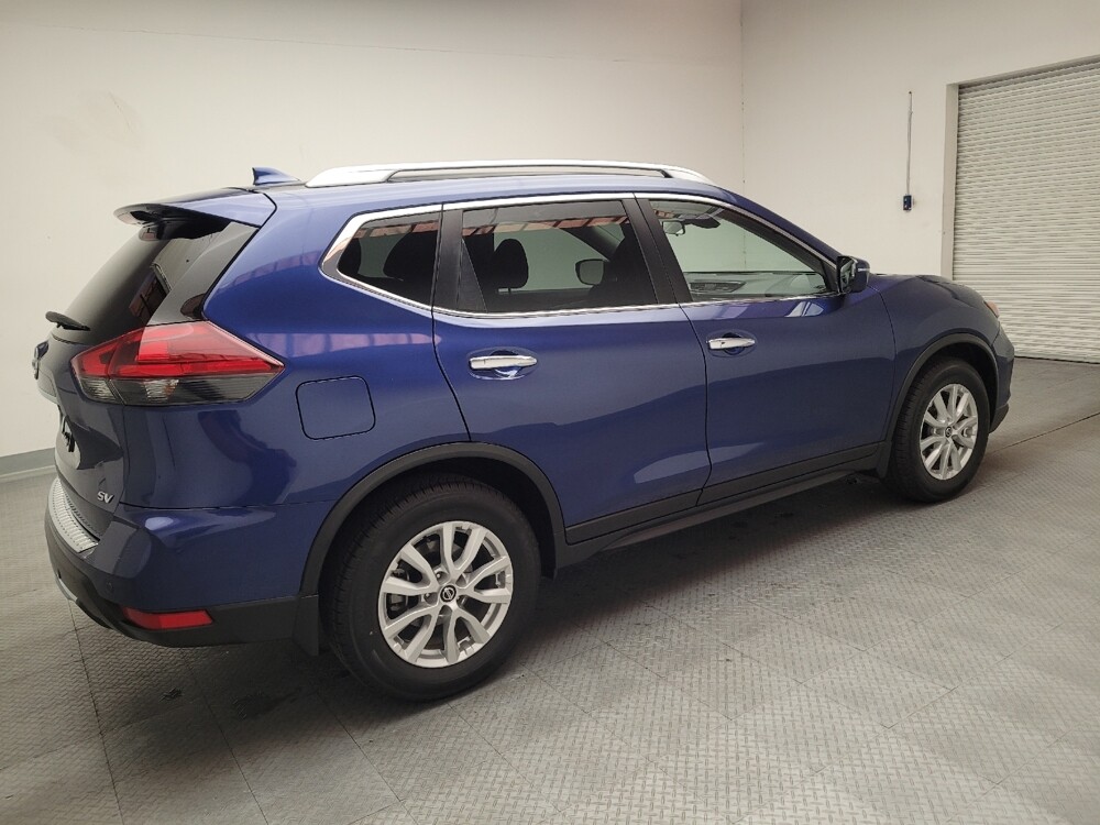 2019 Nissan Rogue in Fresno, CA 93726 - 18131969 10