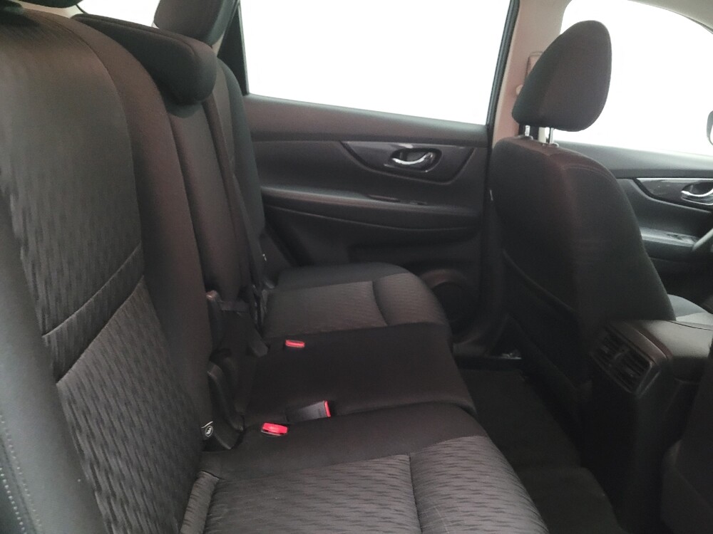 2019 Nissan Rogue in Fresno, CA 93726 - 18131969 19