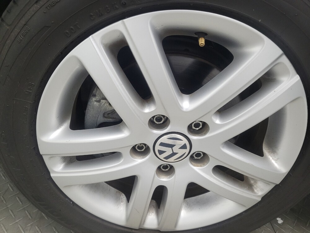 2018 Volkswagen Jetta in Columbus, GA 31909 - 18131982 31