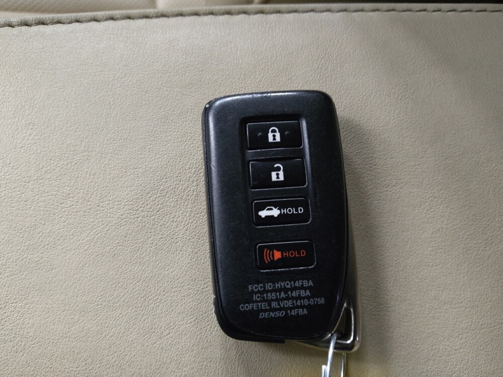 2016 Lexus ES 350 in Macon, GA 31210 - 18131983 32