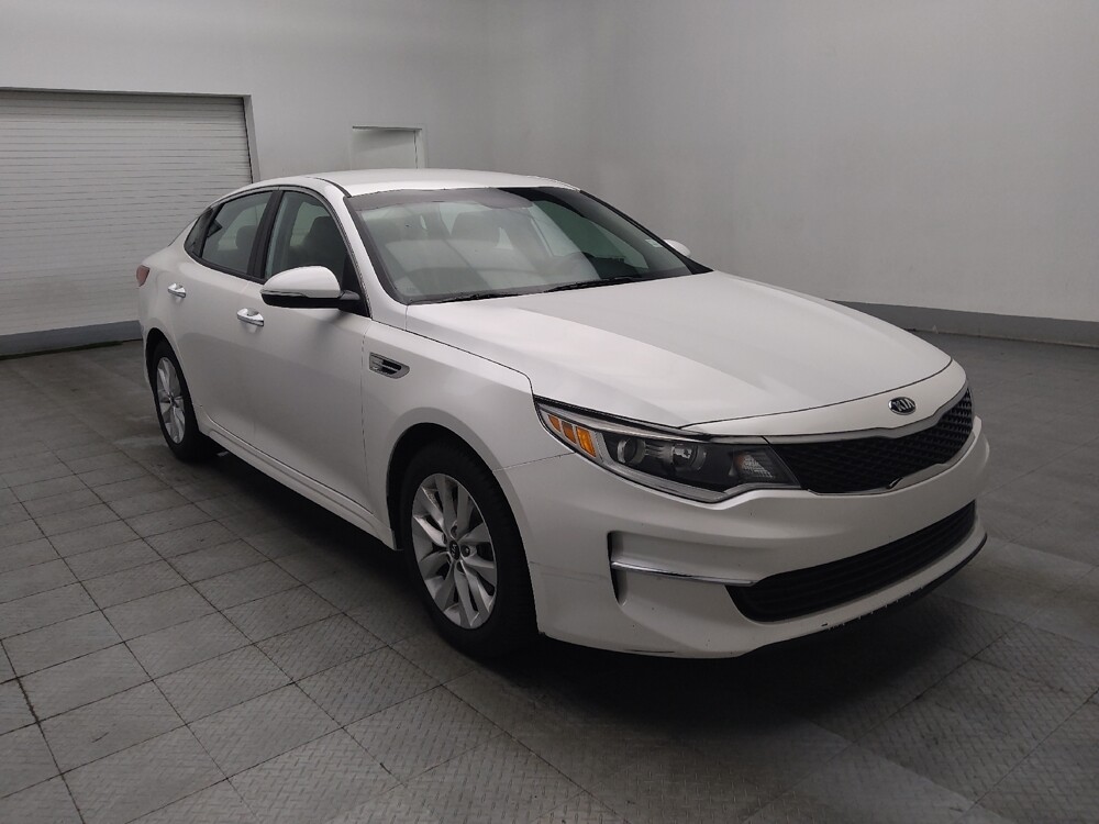 2018 Kia Optima in Chattanooga, TN 37421 - 18131998 13