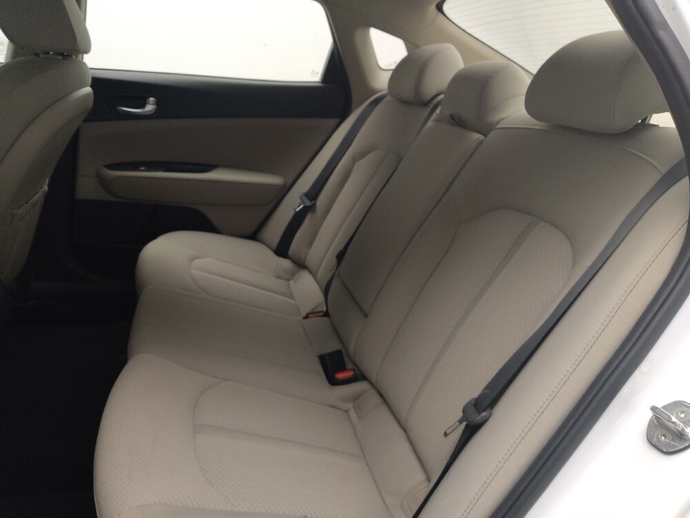 2018 Kia Optima in Chattanooga, TN 37421 - 18131998 18