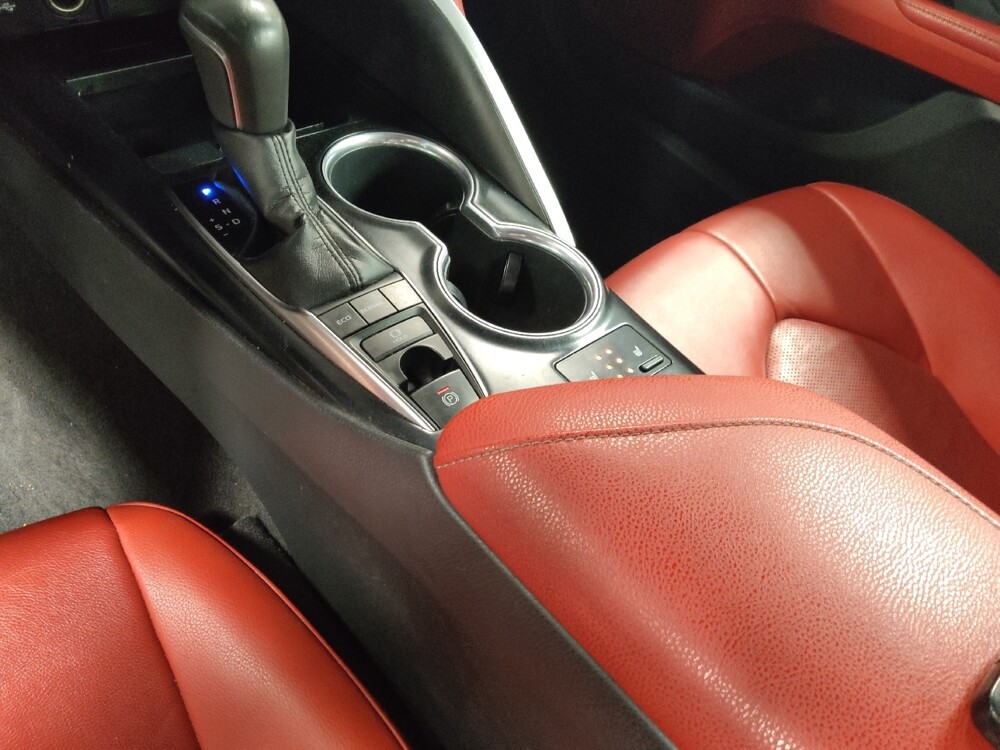 2018 Toyota Camry in Albany, GA 31705 - 18132000 26