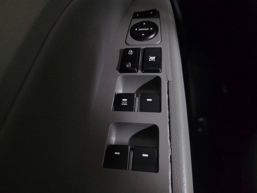 2019 Hyundai Elantra in Duluth, GA 30096 - 18132002 27