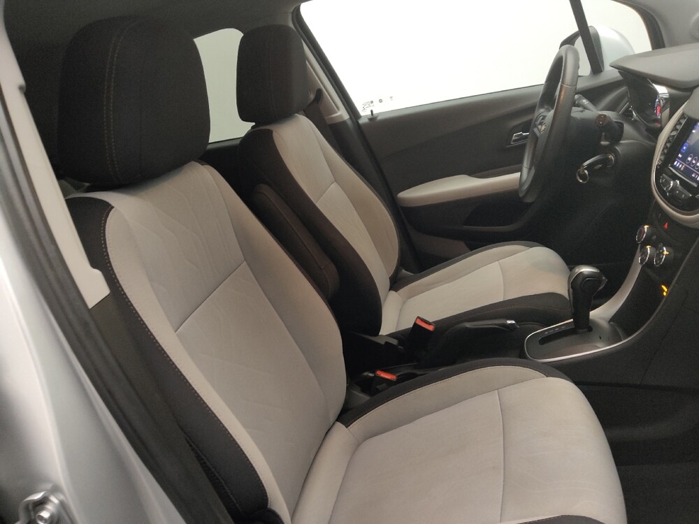 2020 Chevrolet Trax in Marietta, GA 30062 - 18132003 21