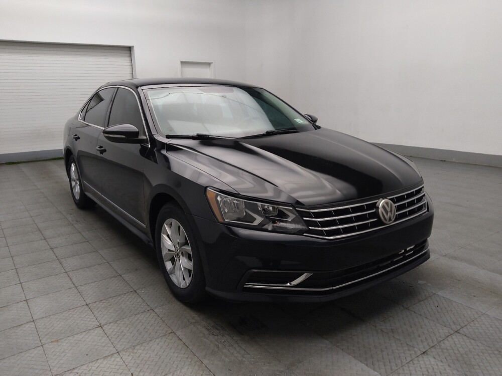 2017 Volkswagen Passat in Stone Mountain, GA 30083 - 18132009 13
