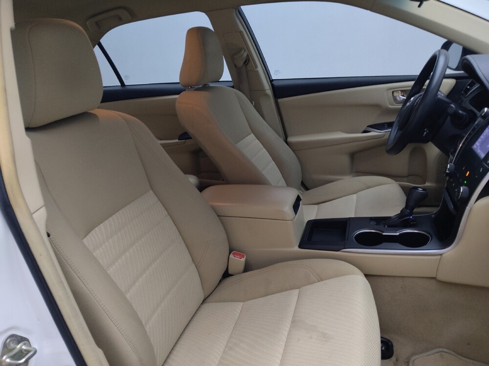 2016 Toyota Camry in Albany, GA 31705 - 18132026 21