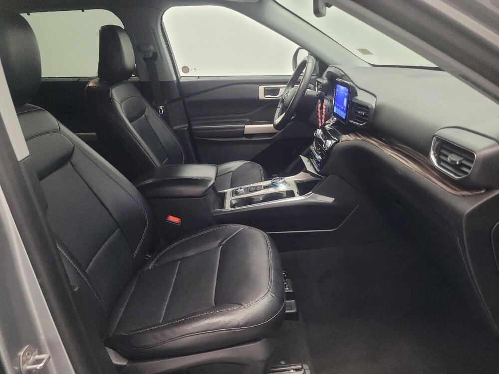 2023 Ford Explorer in Marietta, GA 30062 - 18132034 21
