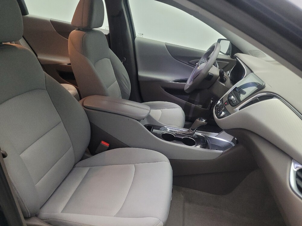 2019 Chevrolet Malibu in Union City, GA 30291 - 18132035 21