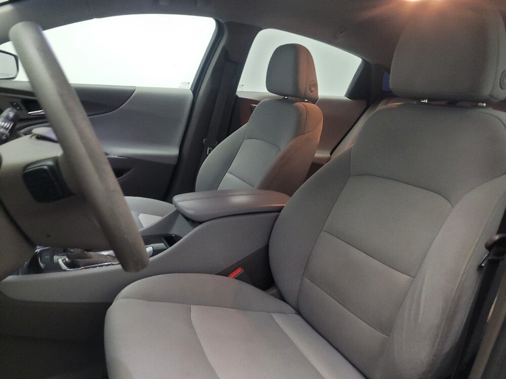 2019 Chevrolet Malibu in Union City, GA 30291 - 18132035 17