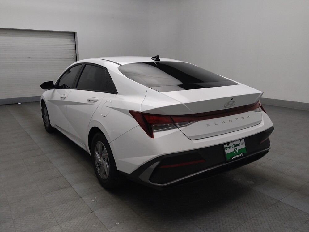2025 Hyundai Elantra in Stone Mountain, GA 30083 - 18132039 5