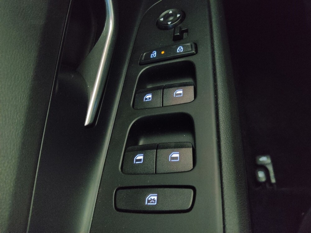 2025 Hyundai Elantra in Stone Mountain, GA 30083 - 18132039 27