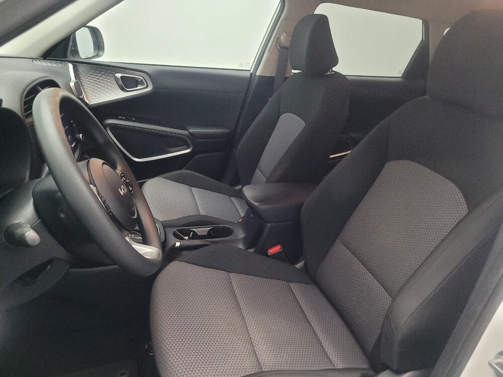 2022 Kia Soul in Union City, GA 30291 - 18132042 17