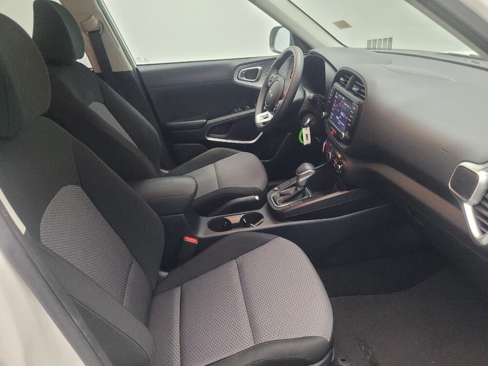 2022 Kia Soul in Union City, GA 30291 - 18132042 21