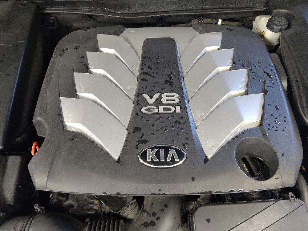 2017 Kia K900 in Jackson, MS 39211 - 18132045 30