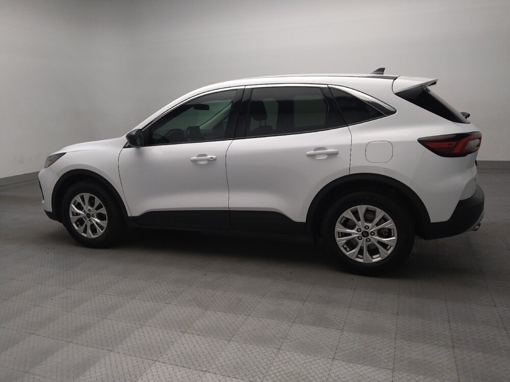 2024 Ford Escape in Fort Worth, TX 76116 - 18132048 3
