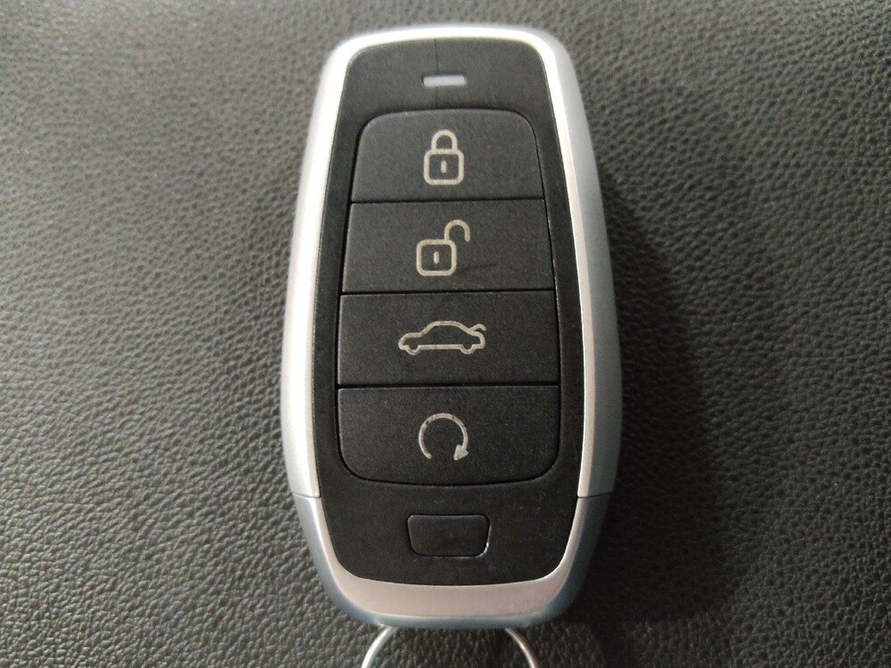 2020 Chevrolet Equinox in Plano, TX 75074 - 18132056 32