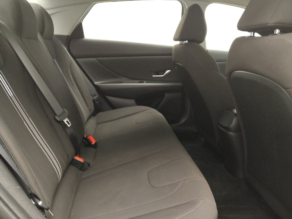 2023 Hyundai Elantra in Arlington, TX 76011 - 18132060 19