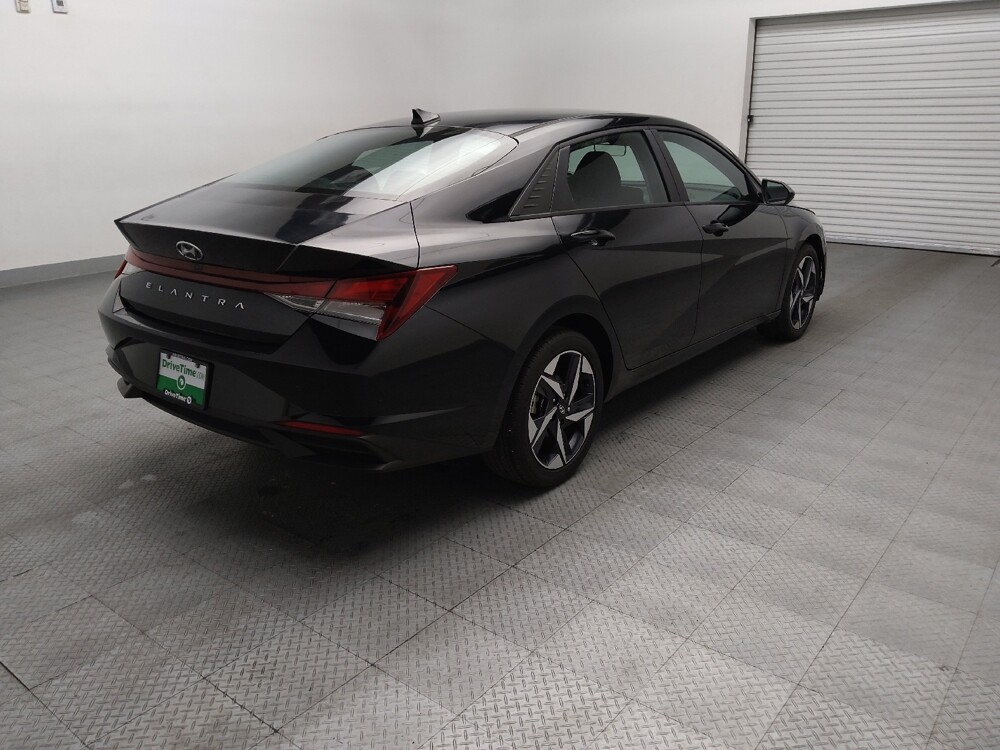 2023 Hyundai Elantra in Arlington, TX 76011 - 18132060 9