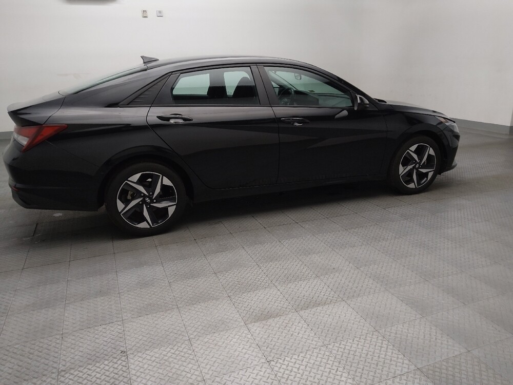 2023 Hyundai Elantra in Arlington, TX 76011 - 18132060 10