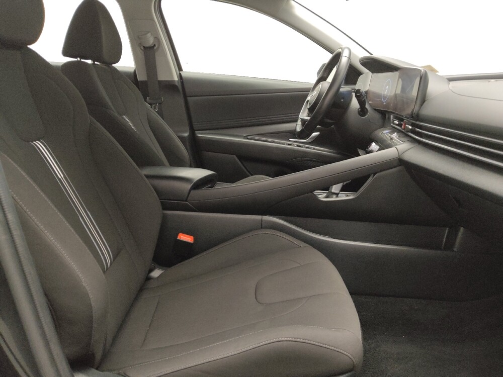 2023 Hyundai Elantra in Arlington, TX 76011 - 18132060 21