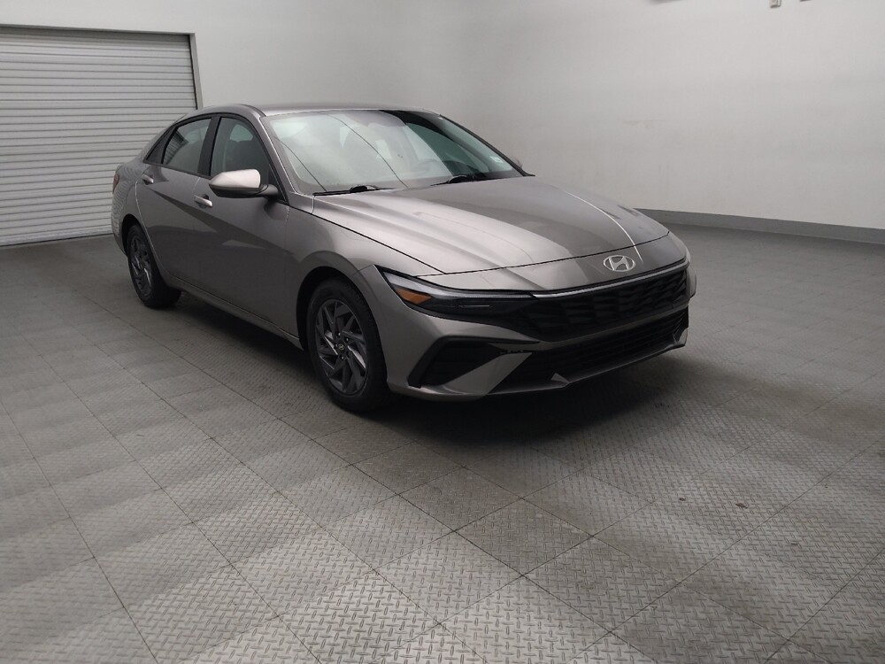 2024 Hyundai Elantra in Arlington, TX 76011 - 18132080 13