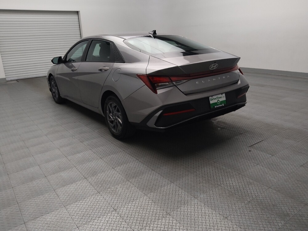 2024 Hyundai Elantra in Arlington, TX 76011 - 18132080 5