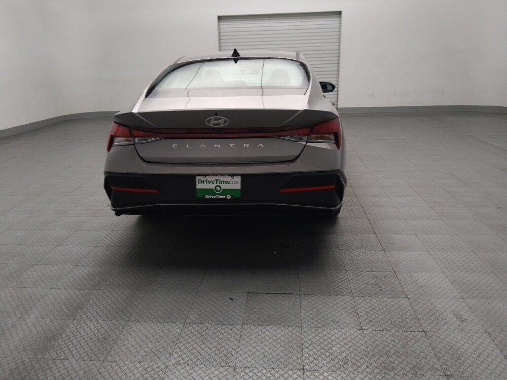 2024 Hyundai Elantra in Arlington, TX 76011 - 18132080 7