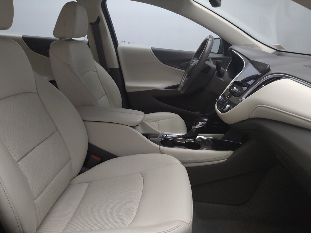 2022 Chevrolet Malibu in Lewisville, TX 75067 - 18132081 21