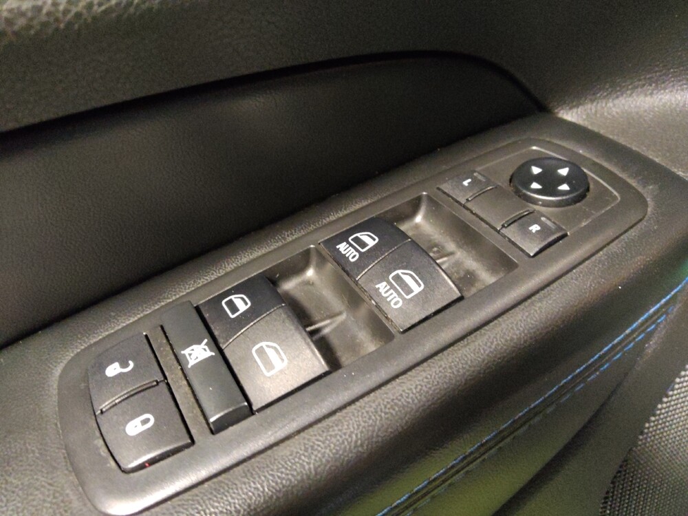 2019 Jeep Grand Cherokee in Glendale, AZ 85301 - 18132087 27