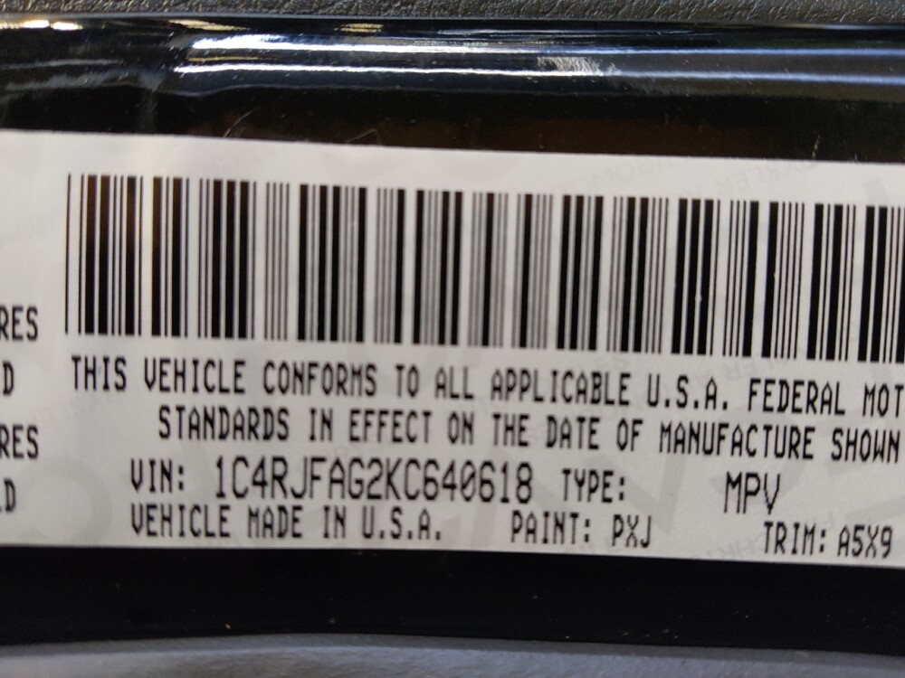 2019 Jeep Grand Cherokee in Glendale, AZ 85301 - 18132087 33