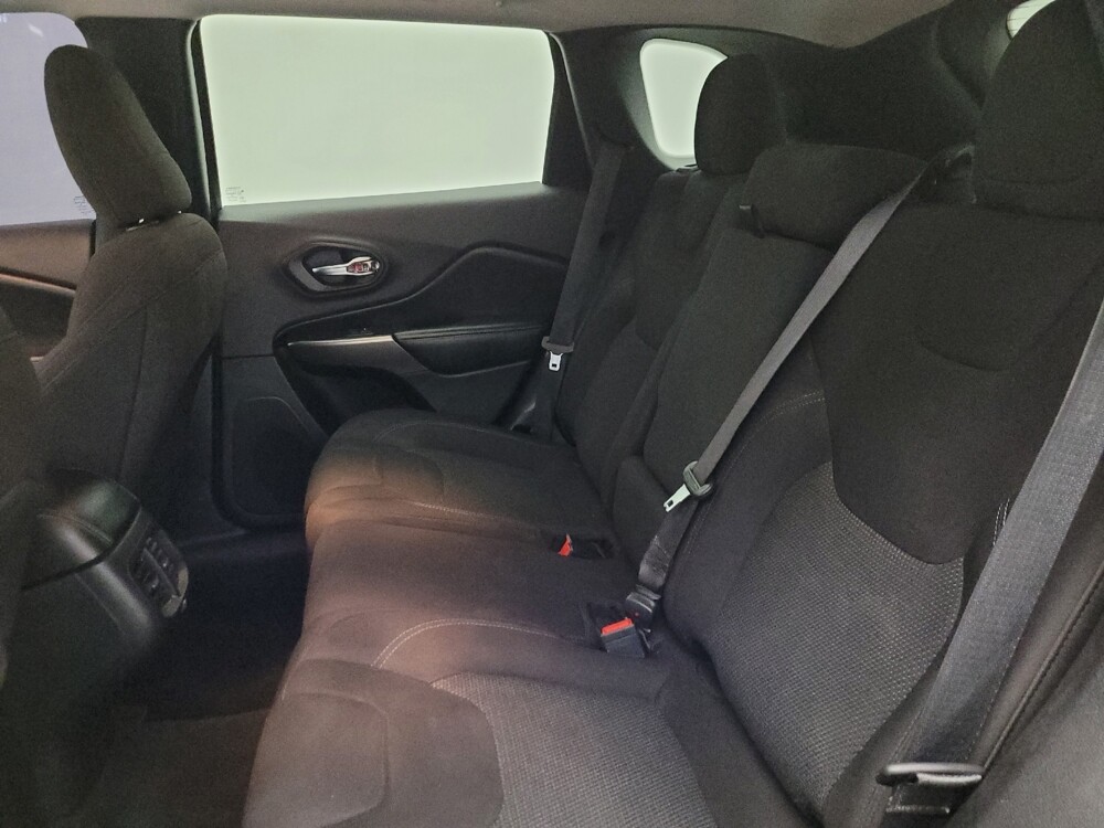 2020 Jeep Cherokee in Chandler, AZ 85225 - 18132089 18