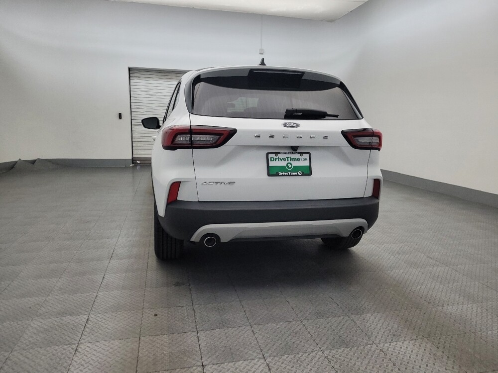 2023 Ford Escape in Mesa, AZ 85210 - 18132095 6