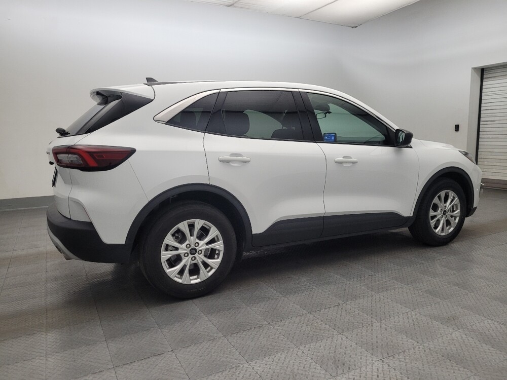 2023 Ford Escape in Mesa, AZ 85210 - 18132095 10