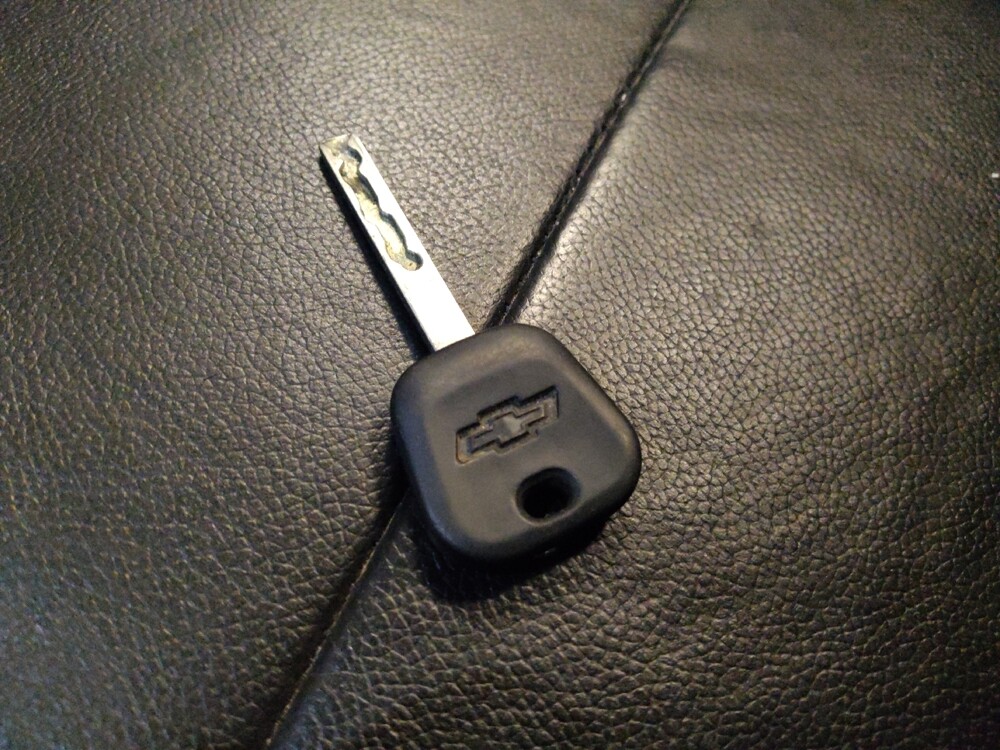 2016 Chevrolet Silverado 1500 in Glendale, AZ 85301 - 18132097 32