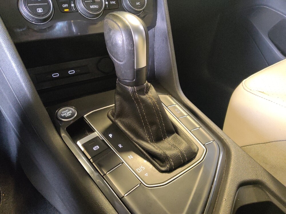 2021 Volkswagen Tiguan in Tucson, AZ 85705 - 18132099 26