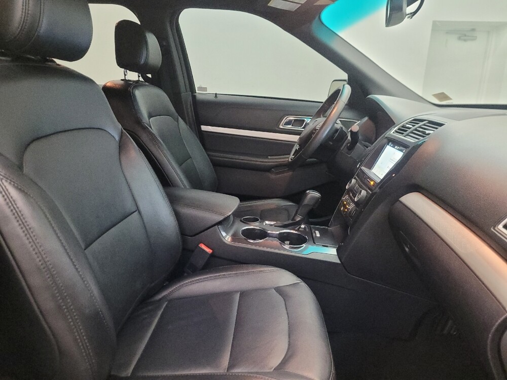 2017 Ford Explorer in Mesa, AZ 85210 - 18132101 21