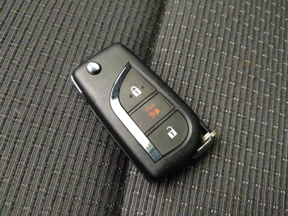 2019 Toyota C-HR in Phoenix, AZ 85022 - 18132103 32