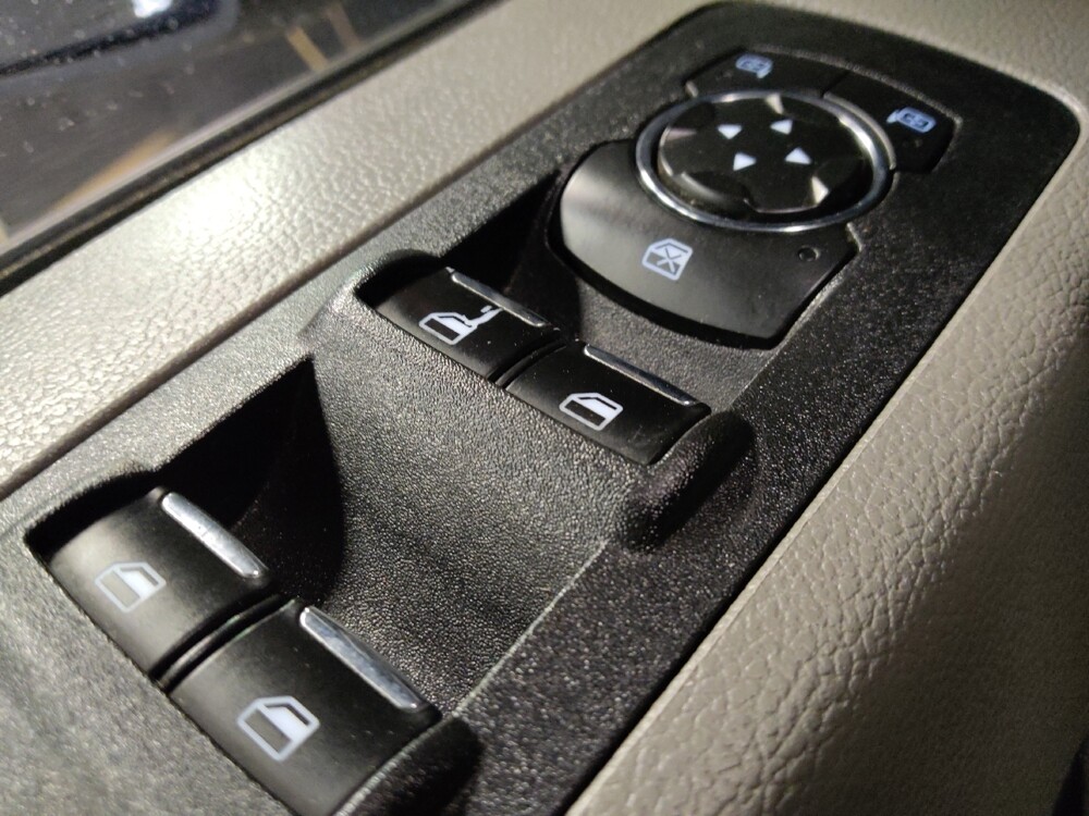 2019 Ford F150 in Glendale, AZ 85301 - 18132105 27