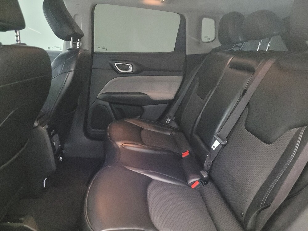 2022 Jeep Compass in Glendale, AZ 85301 - 18132106 18