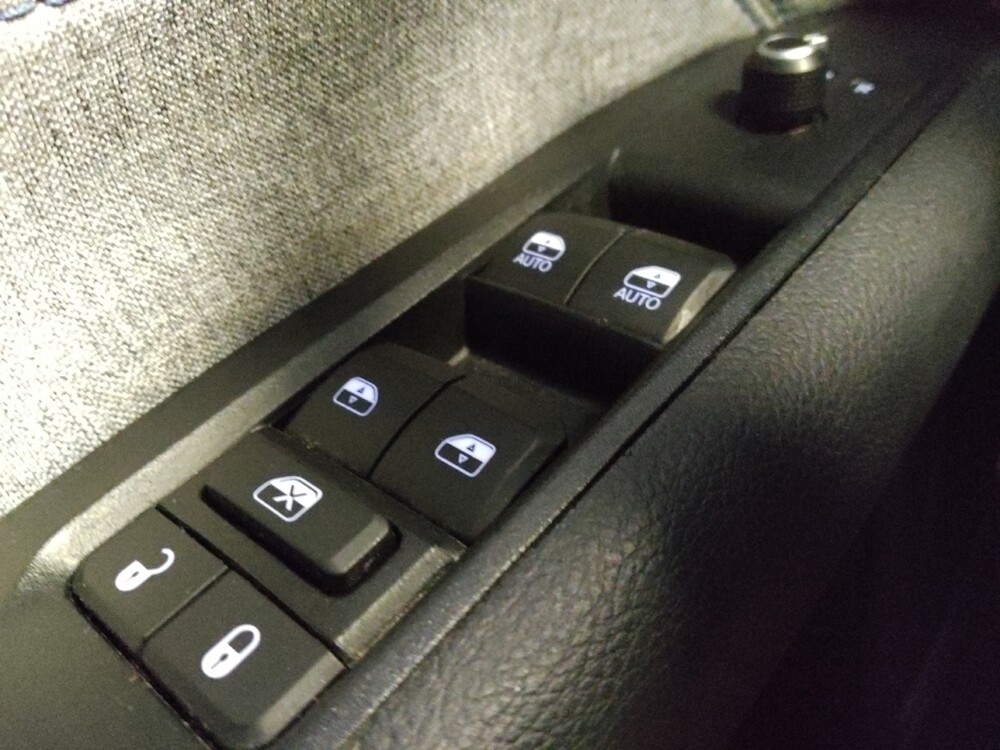 2022 Jeep Compass in Glendale, AZ 85301 - 18132106 27