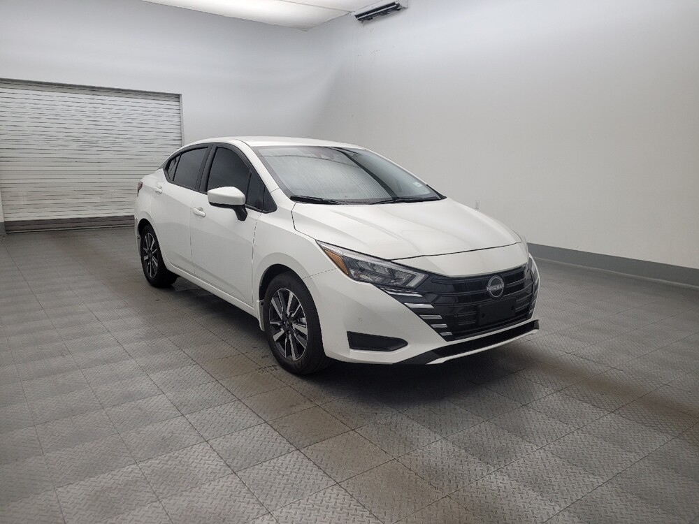 2025 Nissan Versa in Glendale, AZ 85301 - 18132108 13