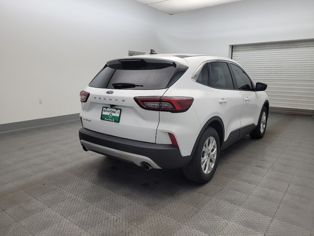 2023 Ford Escape in Tucson, AZ 85705 - 18132109 9