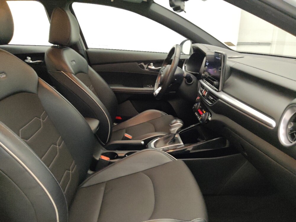 2023 Kia Forte in Mesa, AZ 85210 - 18132111 21