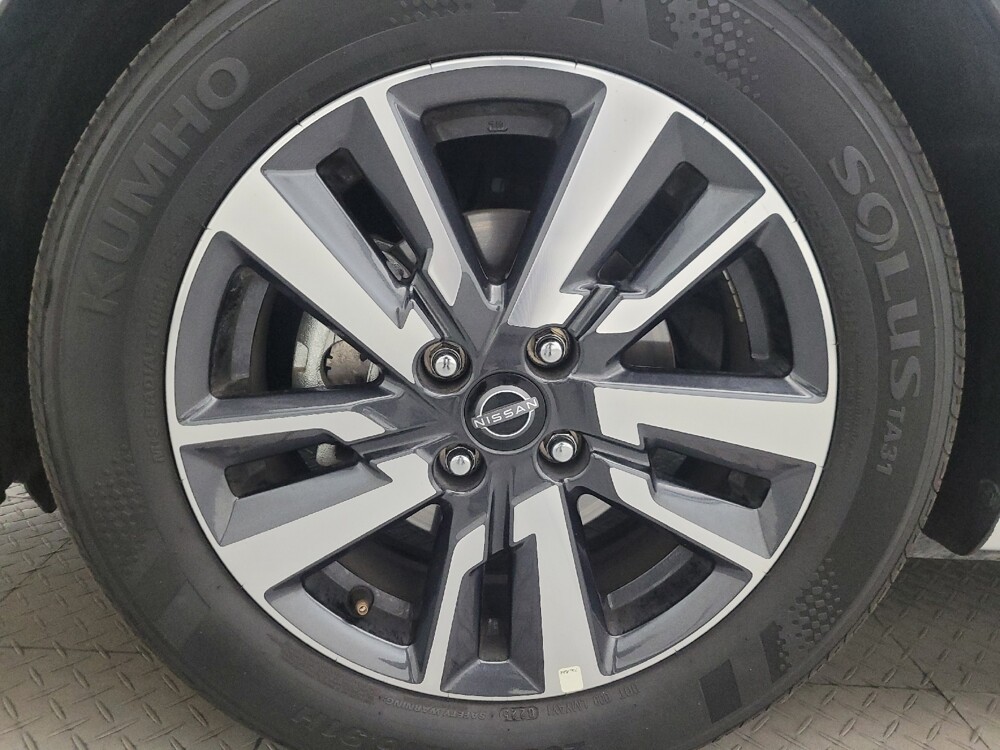 2025 Nissan Versa in Glendale, AZ 85301 - 18132115 31